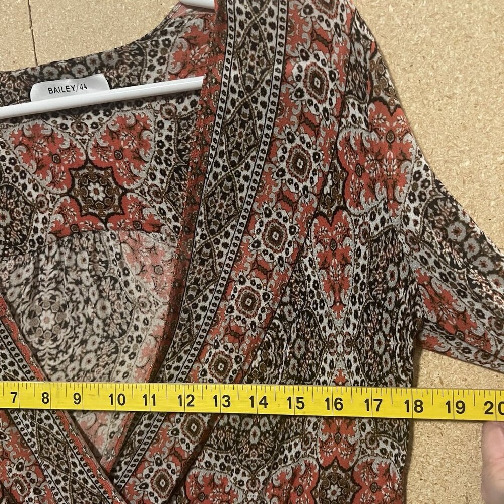 Bailey 44 Women's Top Paisley Size Small Hi/Low V Neck Boho Bohemia Casual - Picture 5 of 8